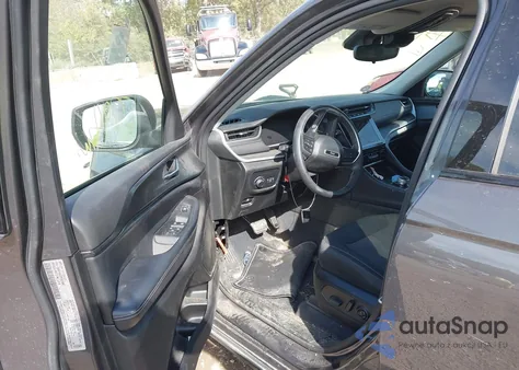 2023 Jeep Grand Cherokee Laredo 4X4 z USA, uszkodzony, nr VIN 1C4RJHAG2PC621845